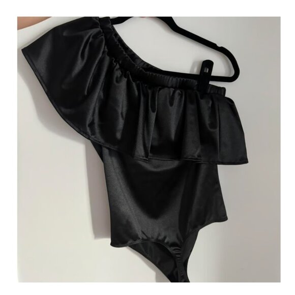 Express one shoulder Women's Black Bodysuit Off the Shoulder Satin Bodys - Picture 2 of 7